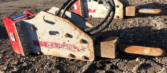 Mini bager Takeuchi TB225 - 16