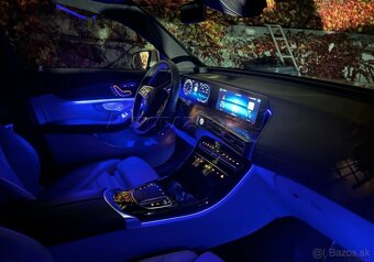 Mercedes-Benz EQC 400 4MATIC 300kW AMG Line - ODPOCET DPH- - 16