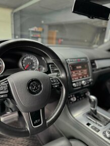 VW Touareg 2 Rline facelift 3.0 TDI 4motion DPH - 16