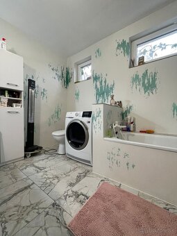 Krásny vkusný dom s možnosťou podnikania - 16