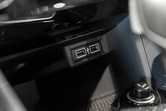Volkswagen T-Roc 2.0 TDI BMT Sport 4Motion DSG - 16