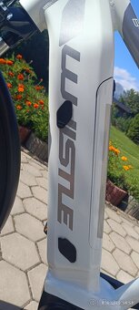 Dámsky WHISTLE E-bike B-tour - 16