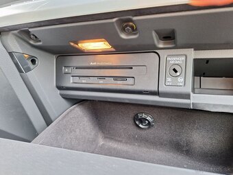 Audi Q5 2,0TFSi S Line MAX VÝBAVA - 16
