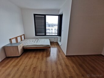 veľký 3i. byt, Prievoz, najvyššie poschodie, terasa, tehla - 16