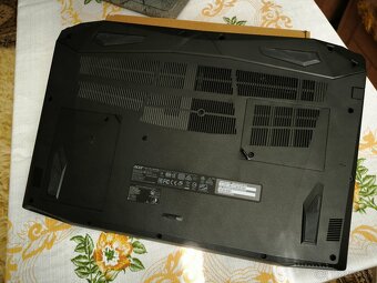 Acer nitro 5 an515-52 - 16