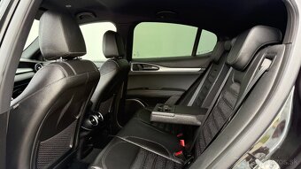 ALFA ROMEO STELVIO 2.2 JTD  Aut.ZF 8st./140kW/ Sprint - 16