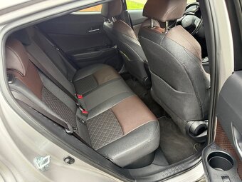Toyota C-HR 1.8 Hybrid CVT - 16