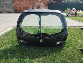Alfa Romeo 147 kapota,dvere,naraznik - 16
