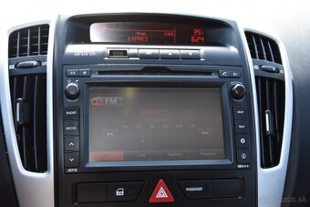 Kia Ceed - 16