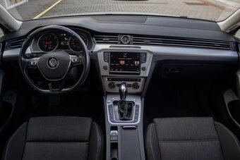Volkswagen Passat Variant 2.0 TDI DSG - 16