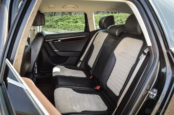 Volkswagen Passat Variant 2.0 TDI BMT Highline DSG - 16