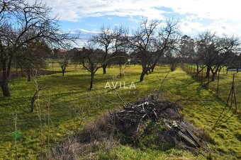 TOP NA PREDAJ: 2 stavebné pozemky 728m2 a 1761m2 (celkom 248 - 16