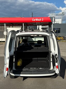 Renault Kangoo dCi 90 66 kW - 16