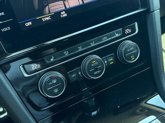 Volkswagen Golf Variant SOUND 2.0 TDi DSG - 16