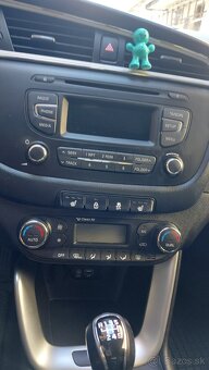 Kia ceed kombi - 16