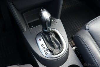 Volkswagen Touran 2.0 TDI Highline DSG - 16