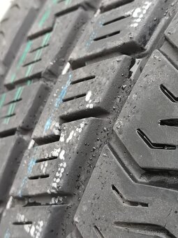 Prívesný vozík s hydraulickou rampou - 16