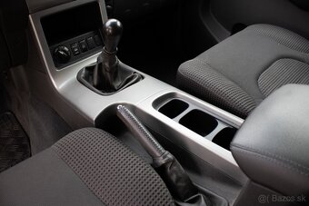 Nissan Pathfinder 2.5 dCi XE - 16