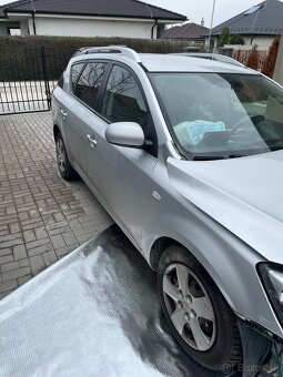 Rozpredam Kia Ceed SW 1.6crdi 66,85kw - 16