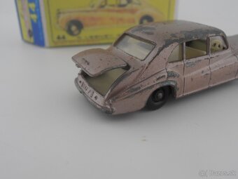 Pontiac Coupe, Rolls Royce, Jaguar E - 16