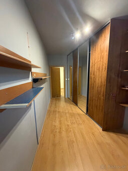 Prenájom 4-izbový byt v Handlovej - 16