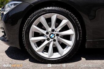 BMW 320i 2017 kombi automat - 16