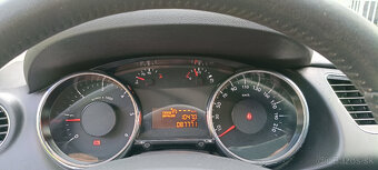 Peugeot 3008 1.6 hdi Style - 16