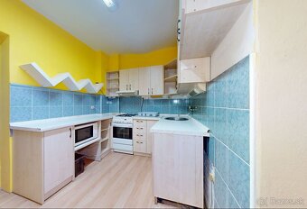 Rodinný dom s 2 bytovými jednotkami - 16