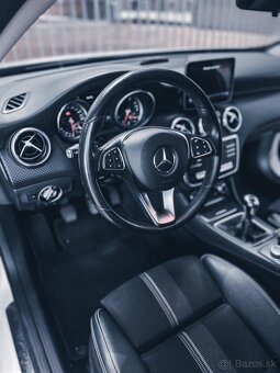 MERCEDES-BENZ A160 SPORT PREMIUM - 16