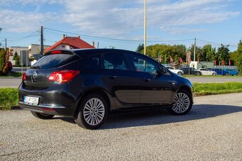 Predám Opel Astra 1.4 Turbo (120k) - 16