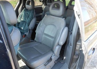 Chrysler Voyager 2,5 105 kW Digiklima nafta - 16