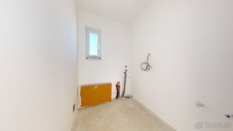 4 izbový rodinný dom tichej lokalite, parkovanie, oplotenie, - 16