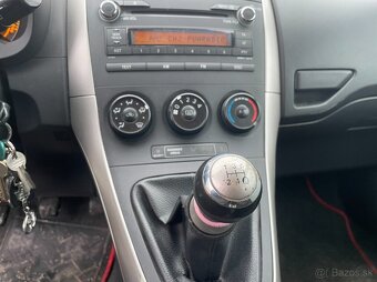 Toyota Auris 1.4 2008 - 16