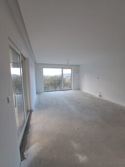 Predaj skolaudovaný 4-izbový rodinný dom RD02 s prístreškom - 16