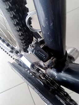 Trekingový bicykel - 16