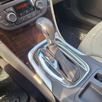 Opel Insignia ST 2.0 CDTI 130k Cosmo A/T - AJ NA SPLÁTKY - 16