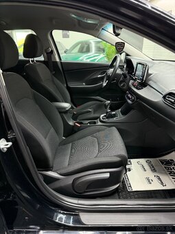 Hyundai i30 2022 1.5dpi atmosféra 81kw benzín FAMILY 1majitľ - 16