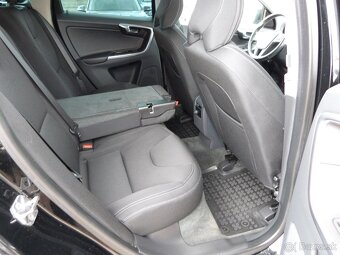 Volvo XC60 D3 2.0L Drive-E Kinetic Geartronic - 16
