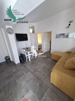 Exluzívne dom v prvej rade od mora s nerušeným výhľadom na m - 16
