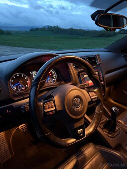 VW Scirocco R - 16