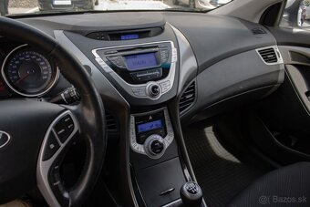 Hyundai Elantra 1.6i /aj na splátky/ - 16