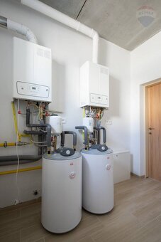 PRENÁJOM: KANCELÁRIE - DUNAJSKÁ STREDA, CZIBÓKOVÁ UL. - 16