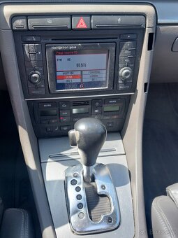Audi A4  AVANT 2.5 TDI B6 - 16