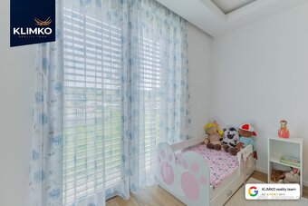 Exkluzívny 3-izbový byt s priestrannou terasou a kompletným - 16