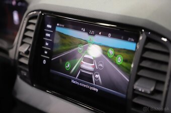 Škoda Karoq 2.0 TDI 110kW Sportline manuál - 16