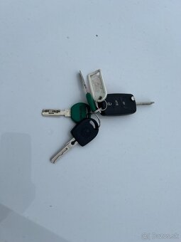 Volkswagen Caddy 1.6 TDi koup. ČR krásný stav - 16