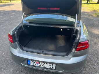 VW passat B8 2.0TDI blue motion sedan 2015 - 16