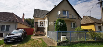 Rodinný dom s veľkým pozemkom 1779 m2 / Vaďovce pri Starej T - 16