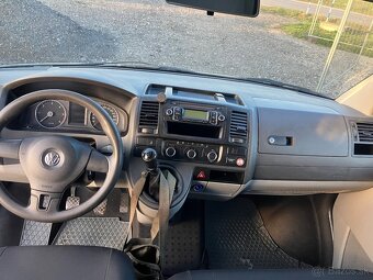 Volkswagen T5 Transporter 2.0TDI, 6 miestne Facelift - 16