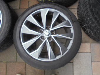 Alu disky Škoda 5x100, pneu 215/45 R16 č.12d - 16